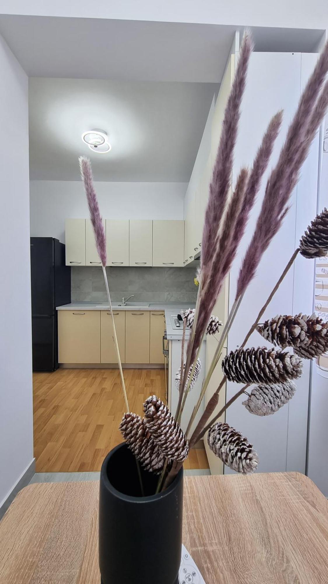 Steps2 Old Town & Metro - The Adventure Apartment Bukares Bagian luar foto